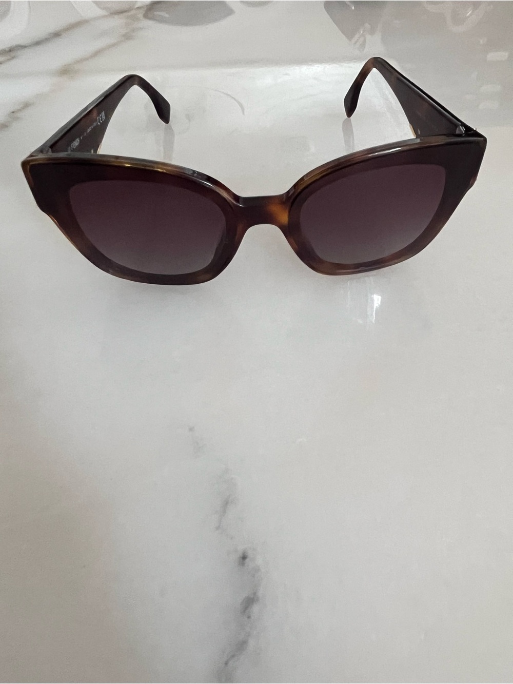 Fendi Tortoiseshell Cat-Eye Sunglasses with Brown Lenses
